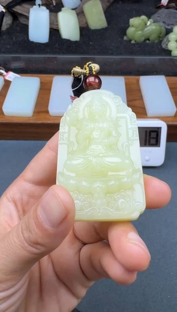 颈饰未镶嵌和田玉2