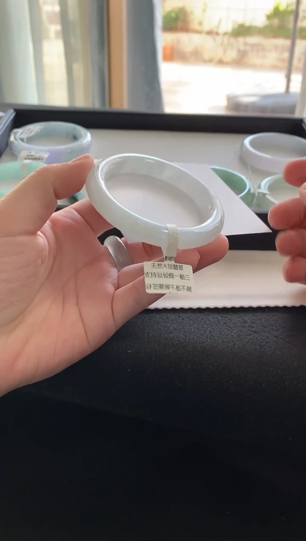 未镶嵌手镯翡翠54.5圆条买断Y3323