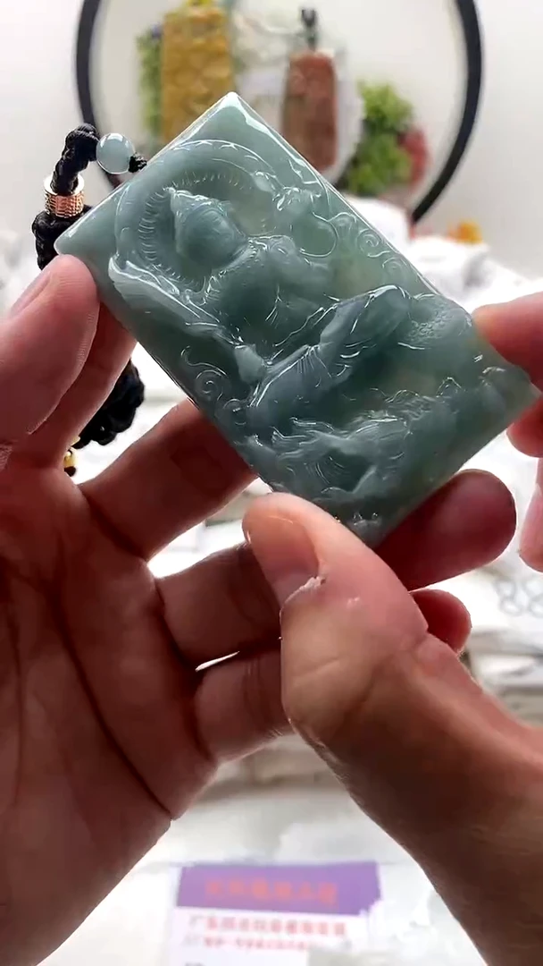 颈饰未镶嵌翡翠文殊