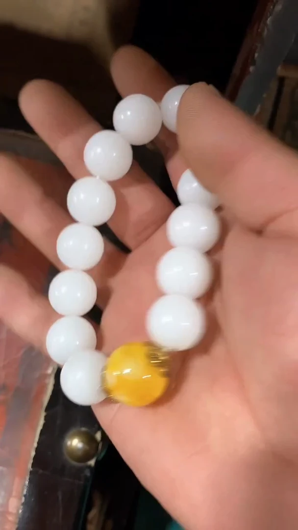 未镶嵌蜜蜡裸石-------(晓晓甄选）