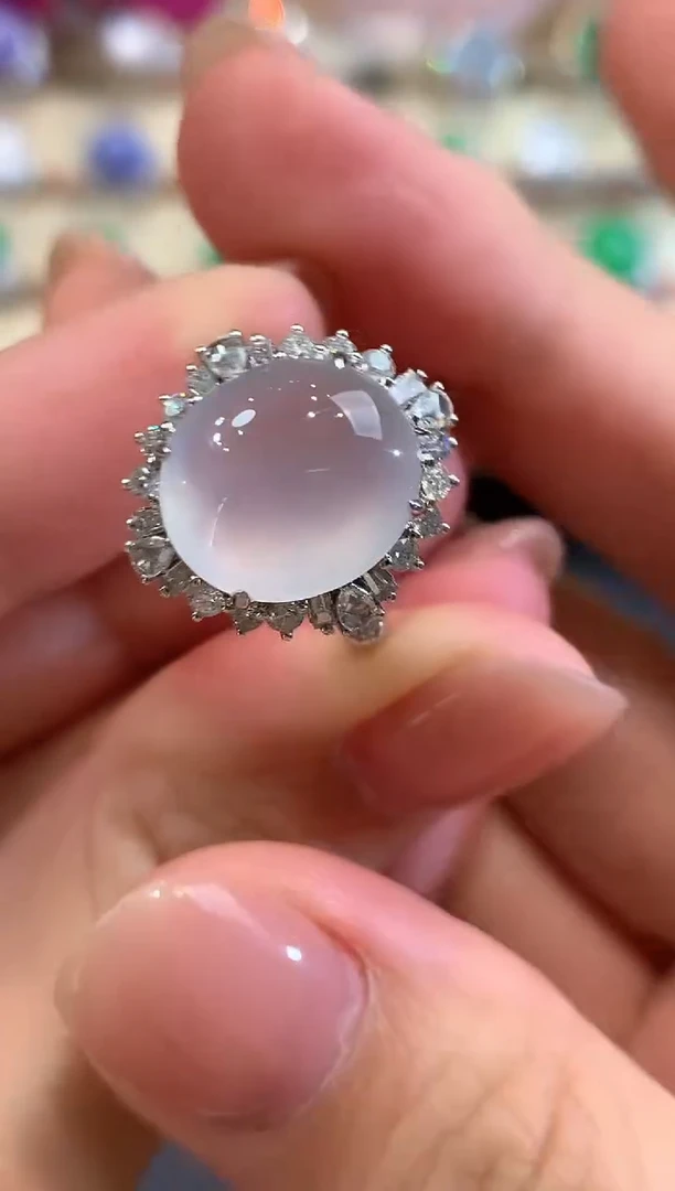 18K金镶嵌戒指翡翠a87