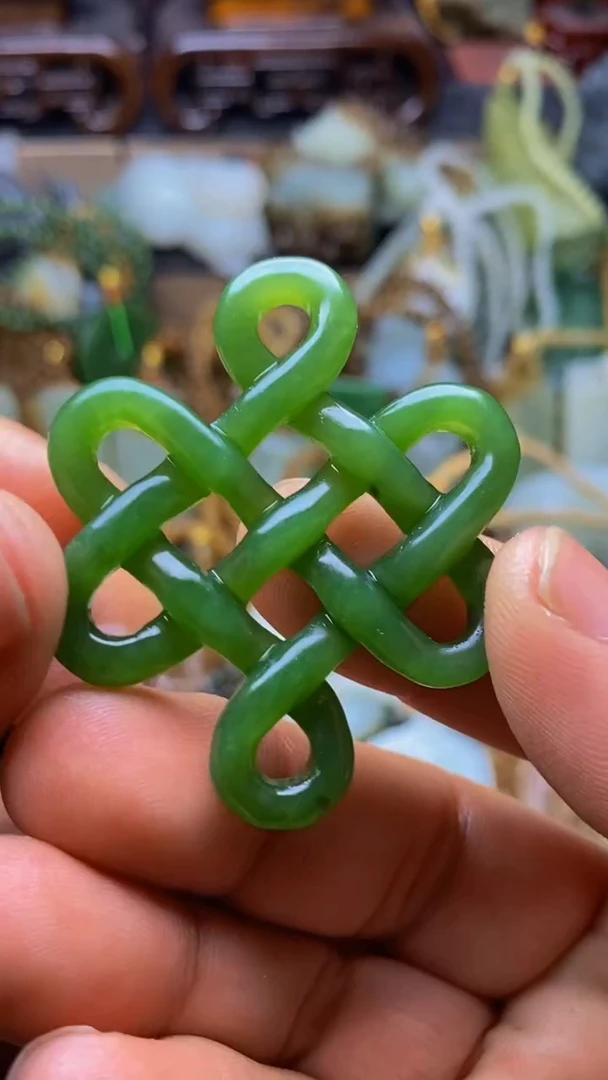 未镶嵌和田玉挂件1