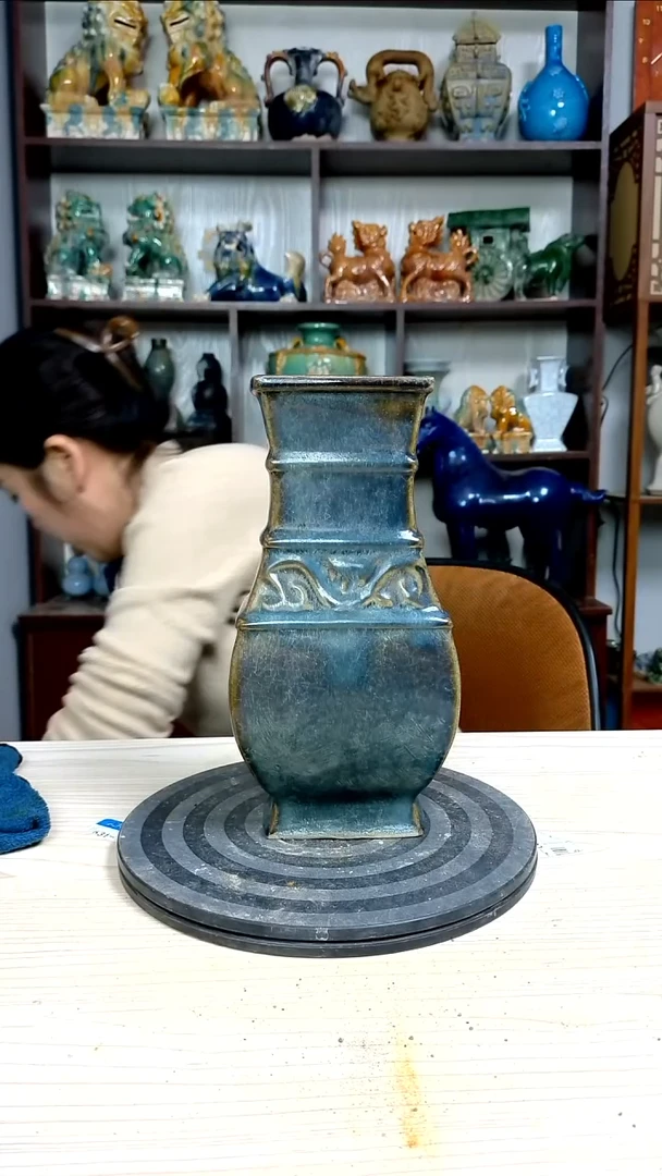 经典精美复古风格瓷器