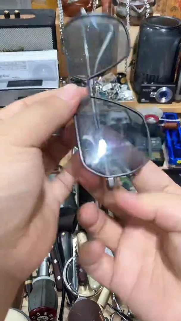 瓷片闪购商品  如图所示