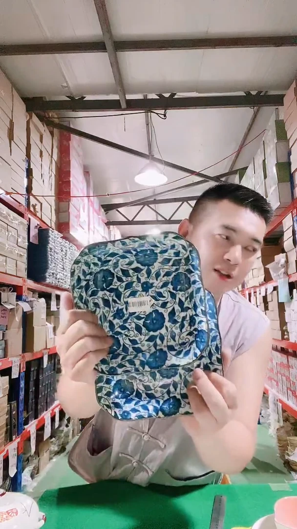 瓷片碗碟好物一件不留@@1
