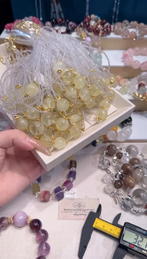 未镶嵌颈饰水晶多样发一