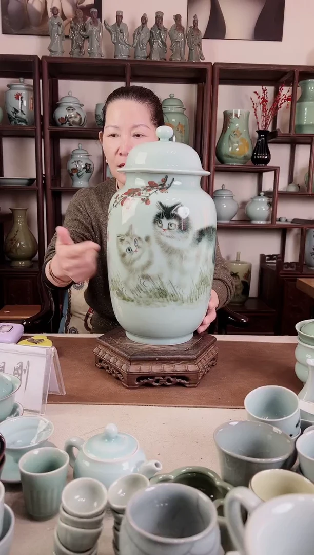 鹤*天釉中彩 双猫画 状罐L