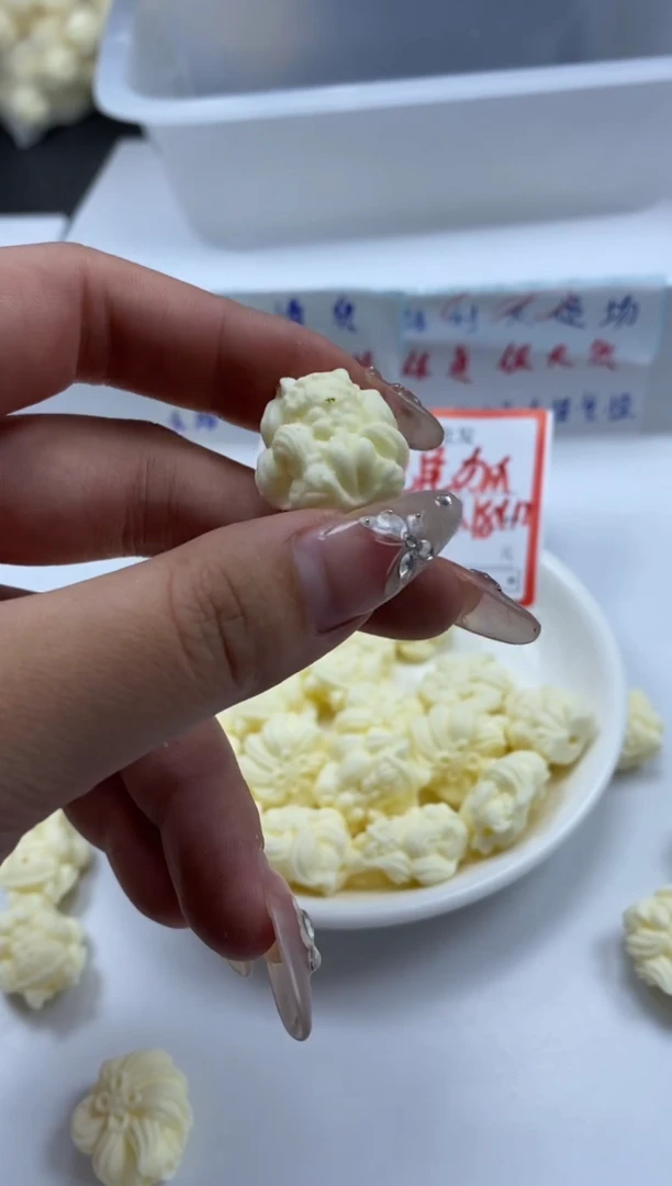 檀香木散珠w2414牙牙九尾狐*1个