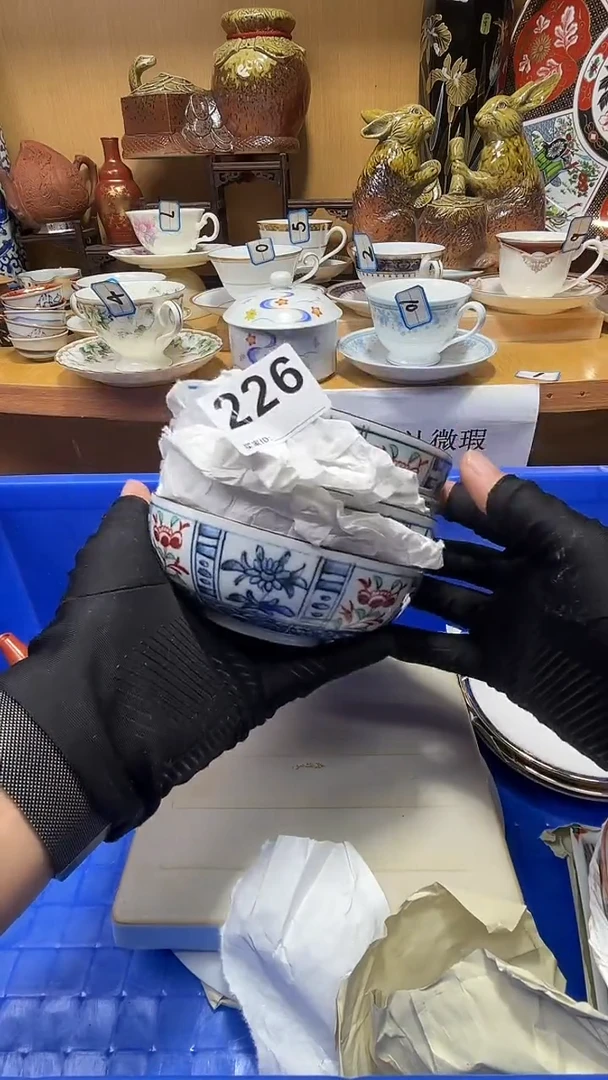 玥**?中古货品默认微瑕