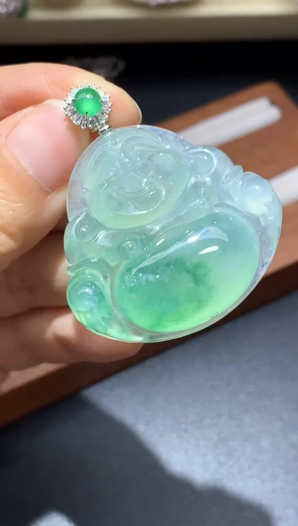 颈饰18K金镶嵌翡翠722-中国好珍宝