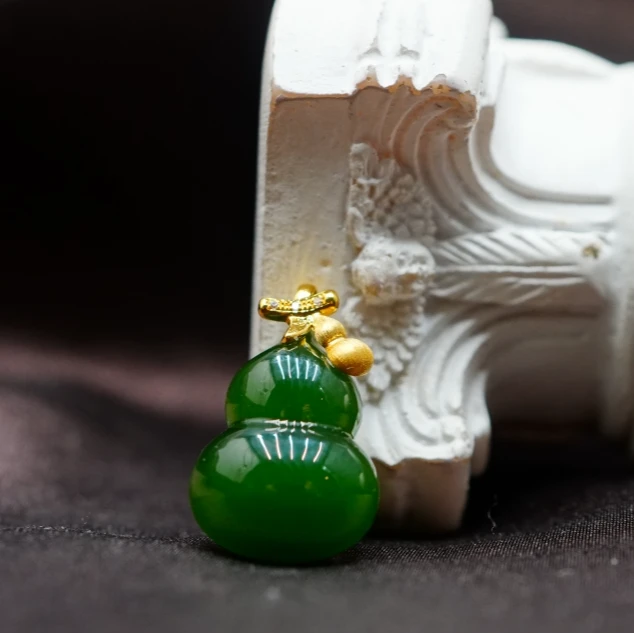 18k和田玉碧玉葫芦吊坠 BS072906