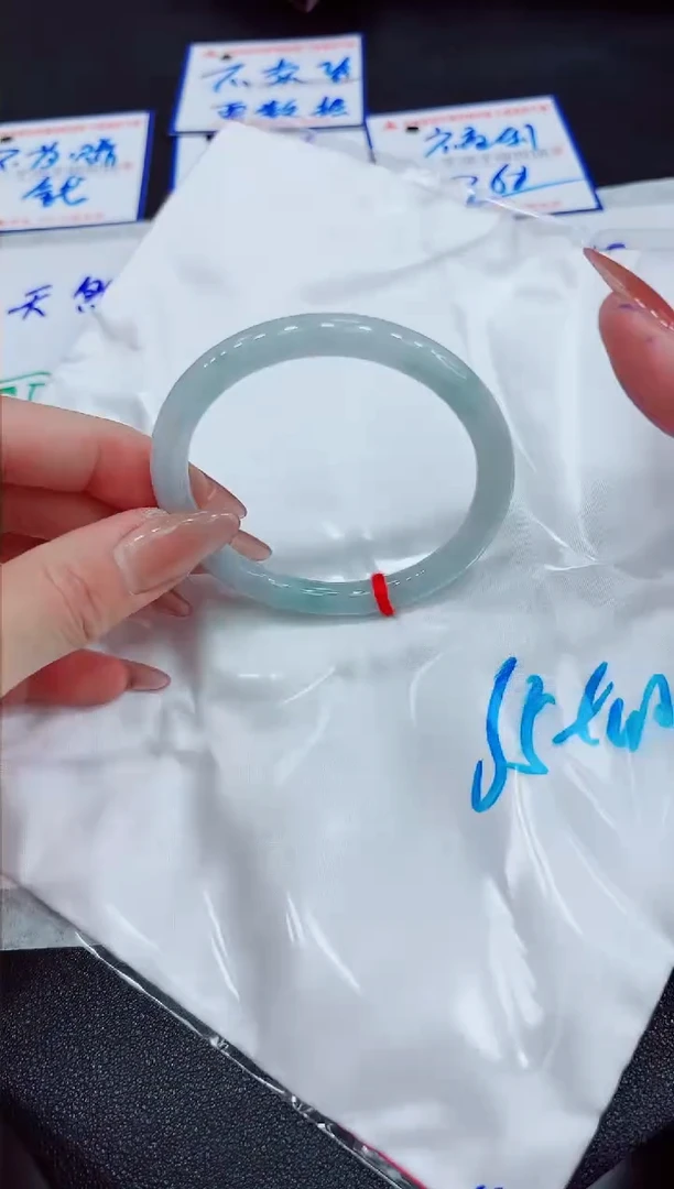 【闪购商品】翡翠手镯未镶嵌00000000