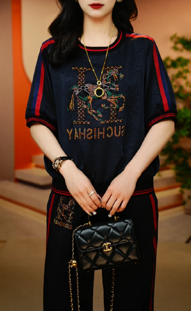 马上有钱-新款2025时尚舒适百搭减龄优雅轻奢气质套装