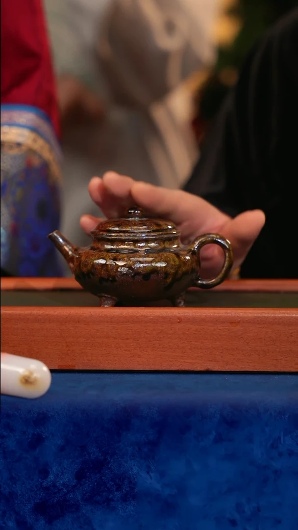 紫砂 宜兴紫砂 GFY  崖柏 三足