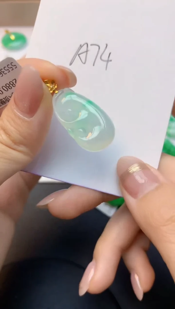 颈饰18K金镶嵌翡翠天然A货缅甸翡翠百元以上9元证书费自理