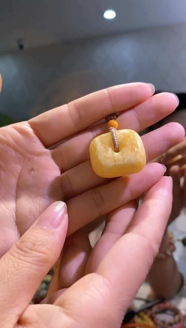 裸石琥珀未镶嵌天然琥珀蜜蜡首饰