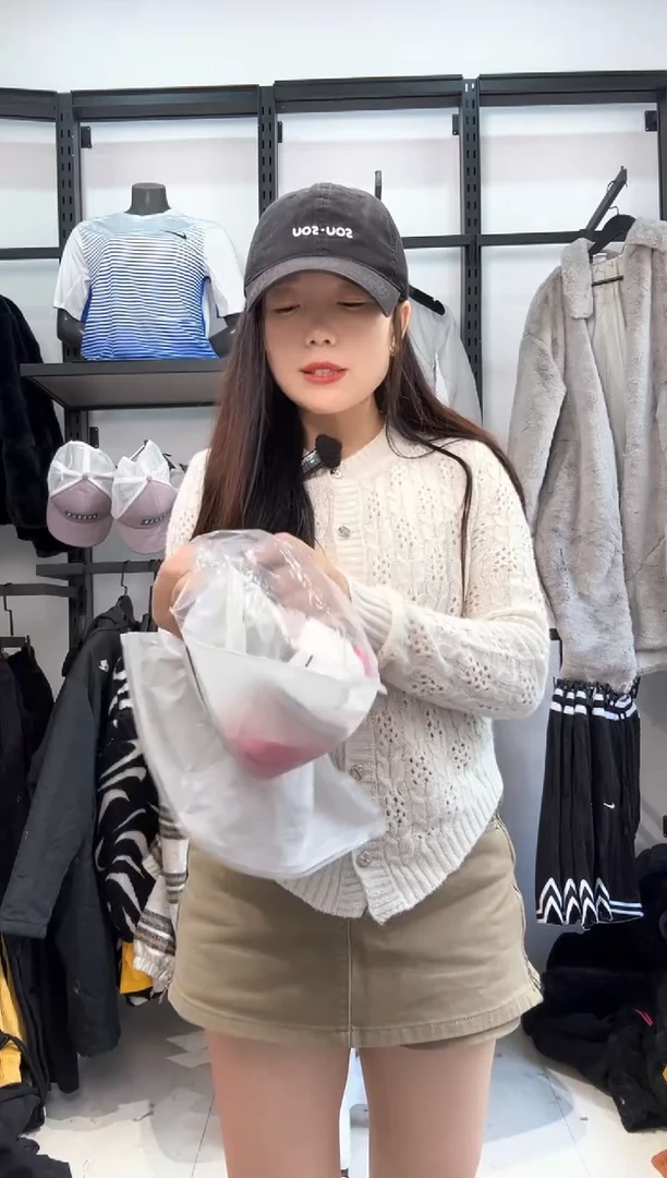 2505 编码  瑕疵直播间过款为准 尺码