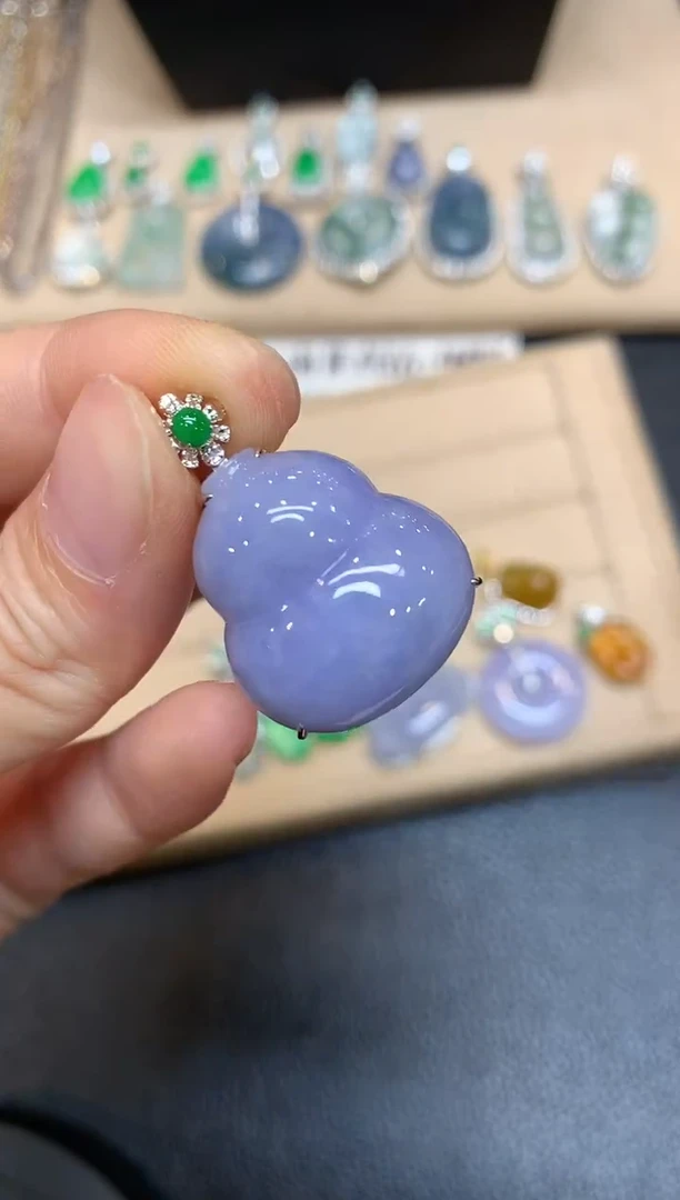 翡翠18K金镶嵌颈饰葫芦【无服务费