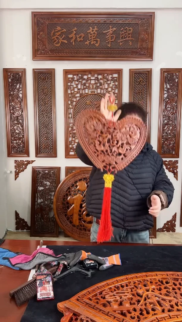 【闪购商品】香樟木木雕38公分  五福临门