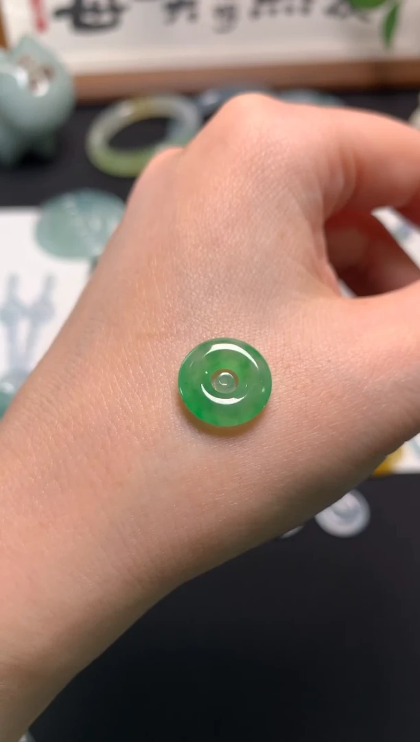 未镶嵌定制翡翠0735658663  13.8*2.8