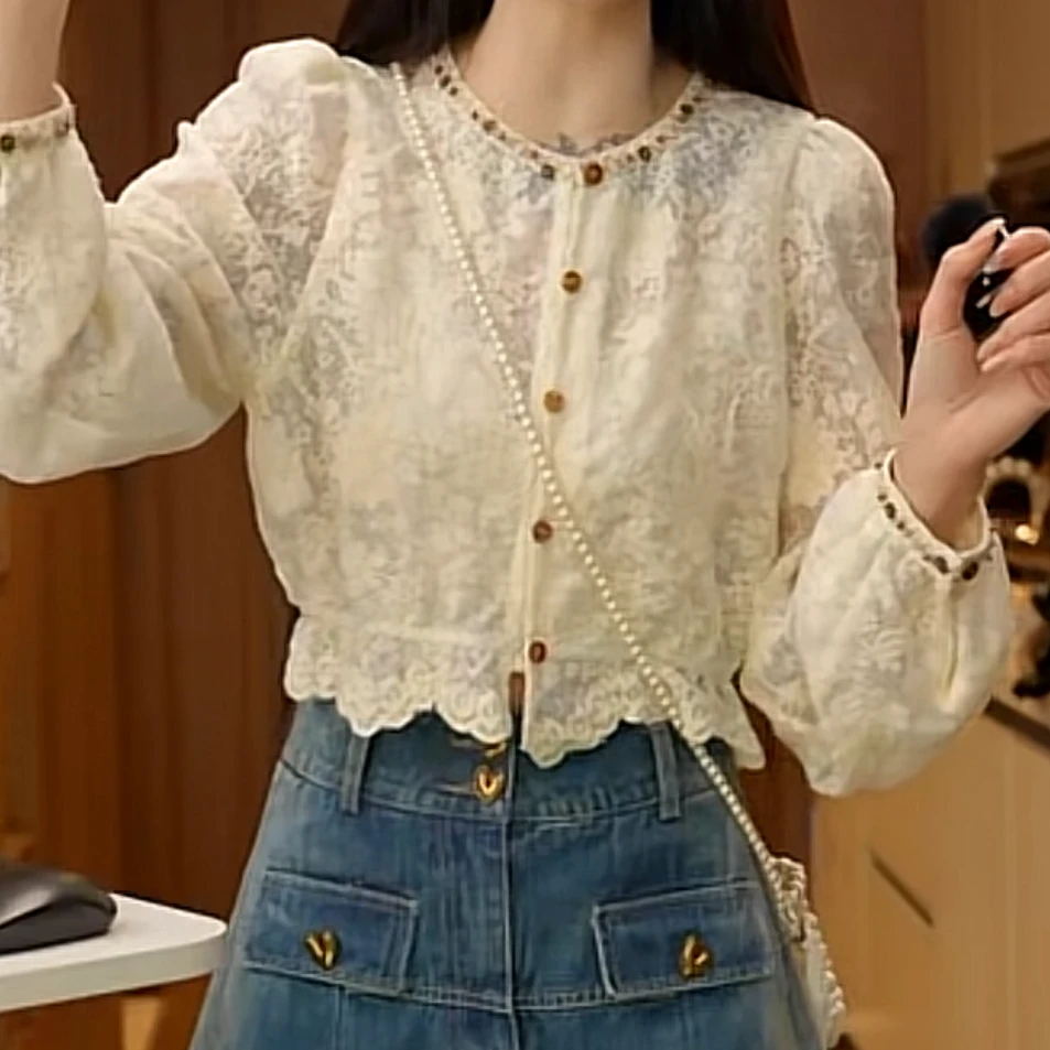 小众设计感手工钉珠刺绣衬衫女2025新款春季时尚休闲圆领长袖衬衣