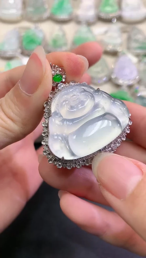 【闪购商品】翡翠颈饰18K金镶嵌C55