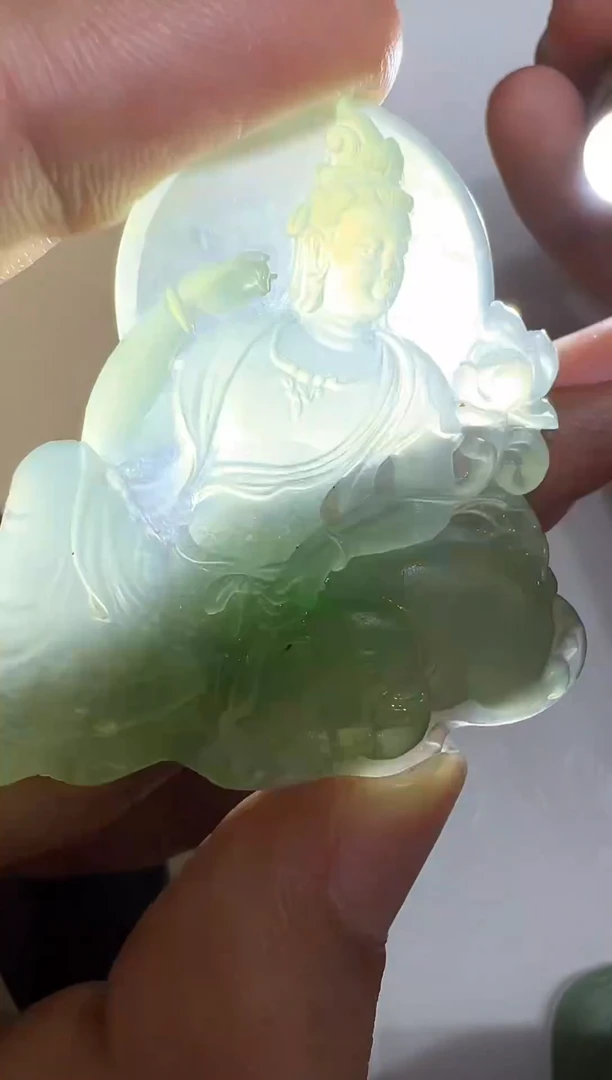 未镶嵌定制翡翠观音