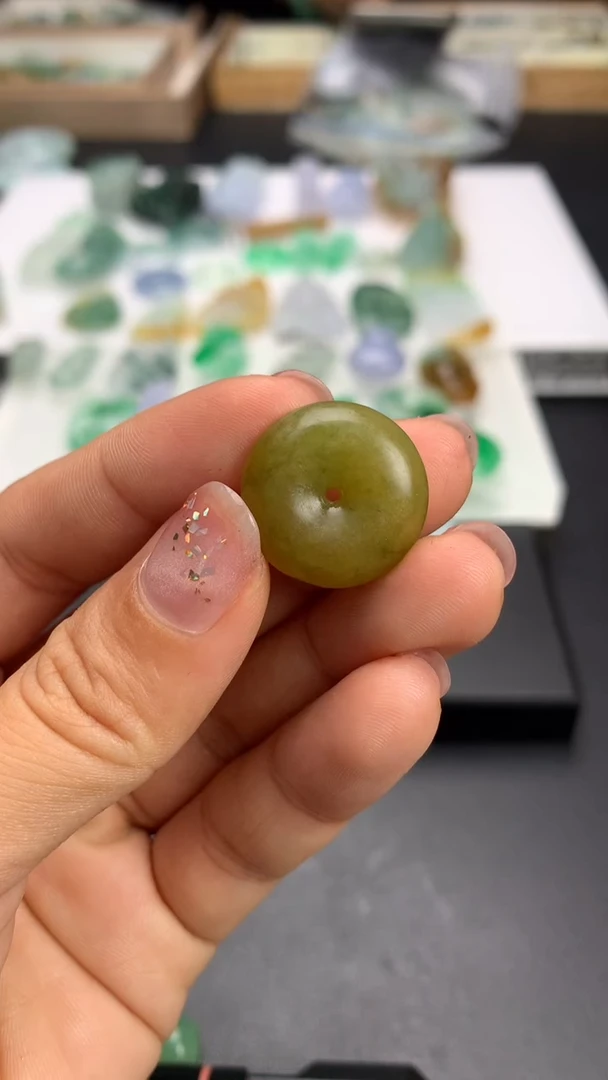 【闪购商品】定制翡翠未镶嵌         