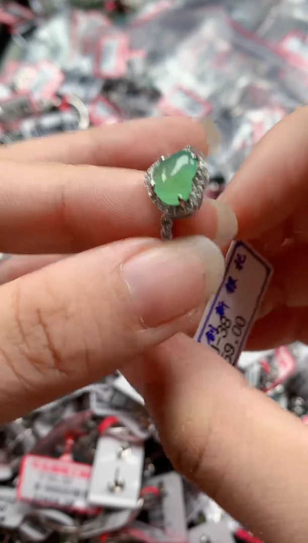 银S925镶嵌戒指翡翠天然A货缅甸翡翠