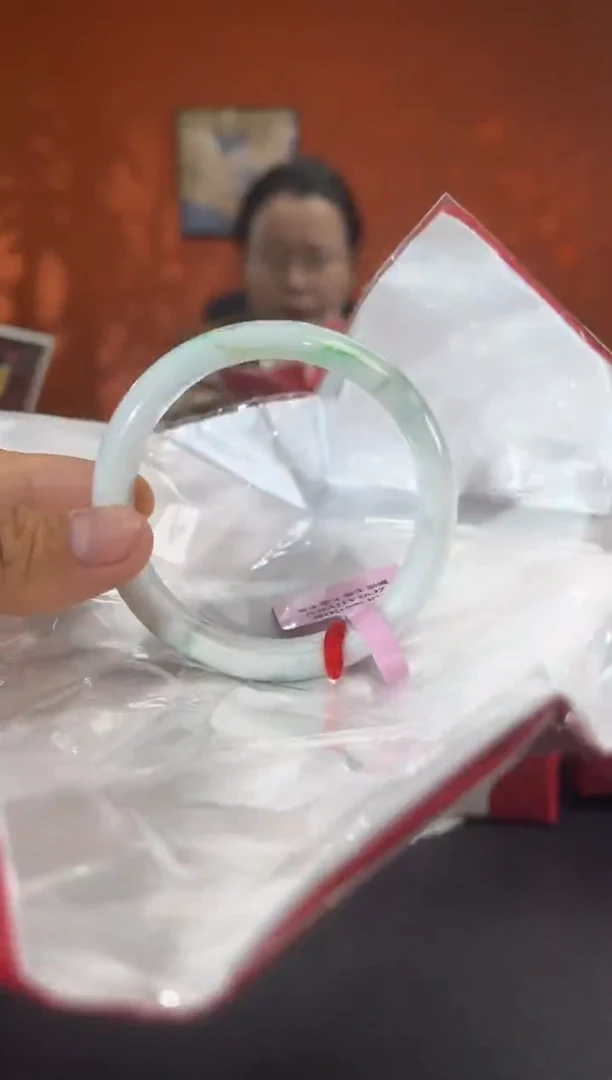 未镶嵌手镯翡翠2