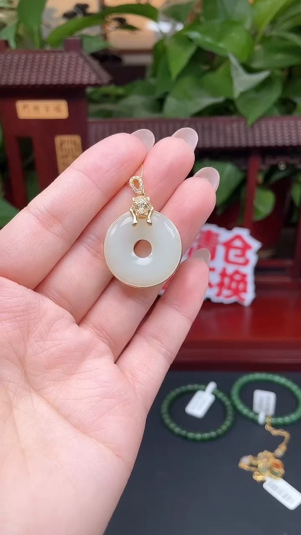 颈饰银S925镶嵌和田玉吊坠A022多样性发其一