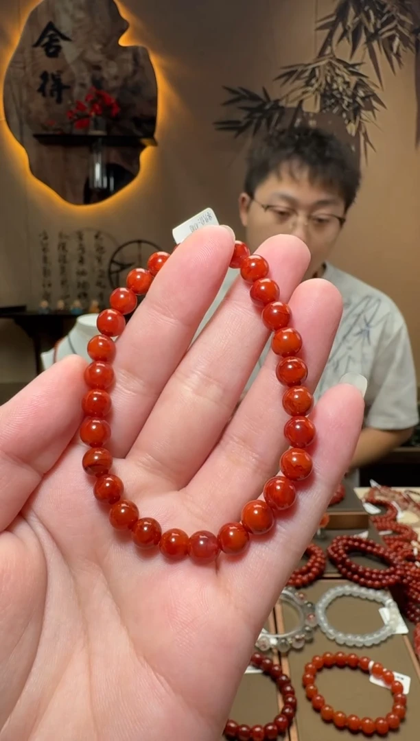 未镶嵌原矿手串南红玛瑙一条6mm+ 多样性发货