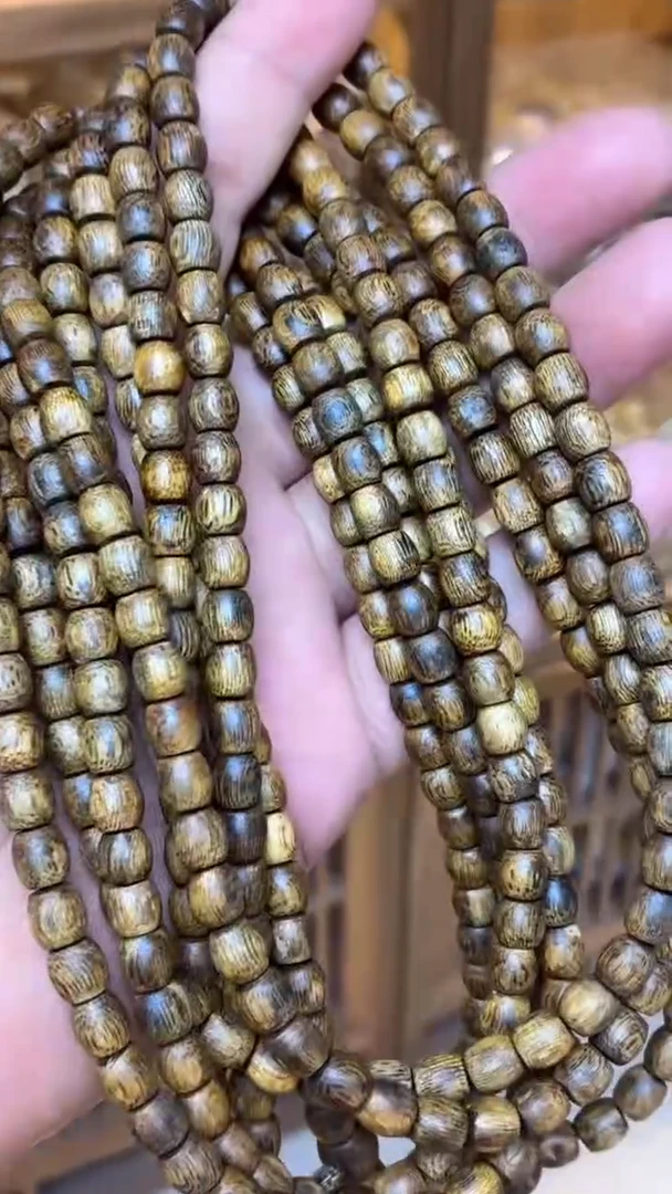 沉香手串 海南红金猊老型长串虫漏0.7+多样性发其一