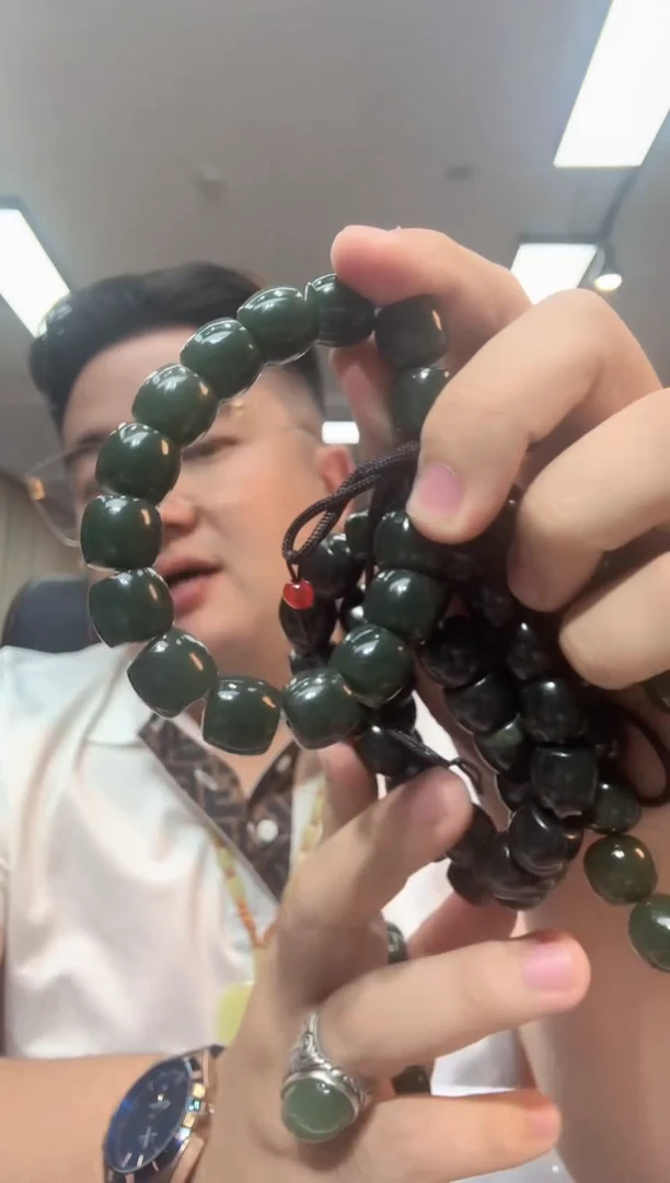 未镶嵌手链和田玉1