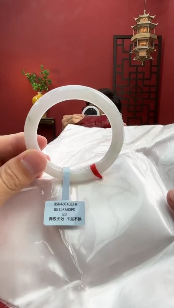 未镶嵌手镯（圆镯）翡翠翡翠手镯5