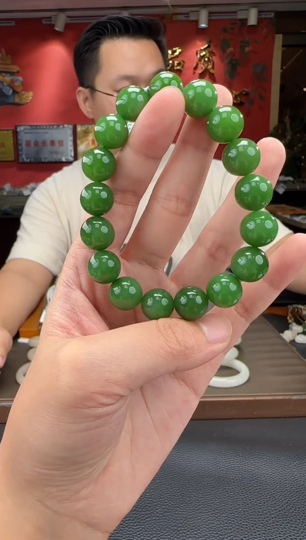手串未镶嵌和田玉碧玉阳绿单圈手串