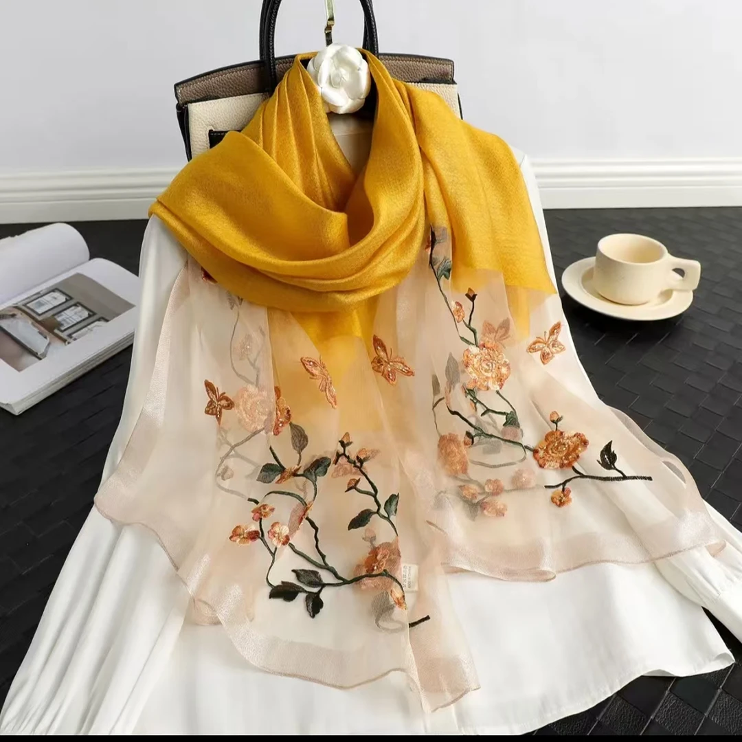 C241 云想衣裳花想容 黄色 桑蚕丝羊毛刺绣丝巾围巾披肩70*180