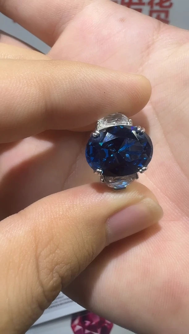 戒指蓝宝石18K金镶嵌2