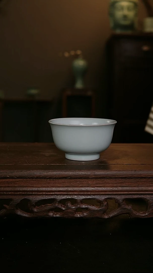 摆件仿古手工月白赤口杯