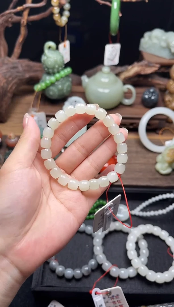 手串未镶嵌和田玉卡9新疆于田 极限弧9011374