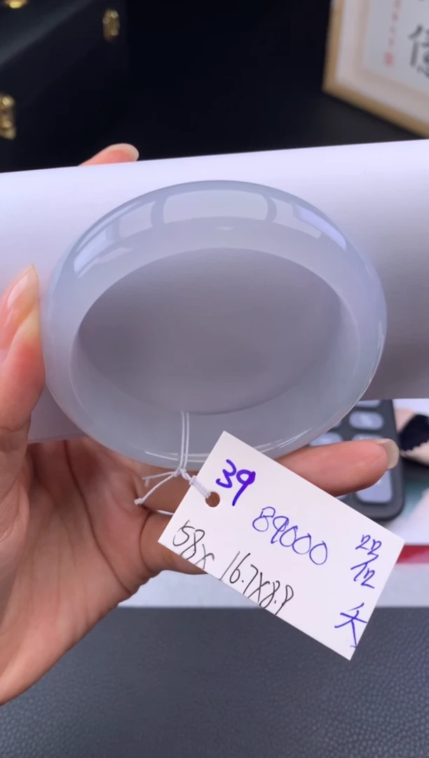 未镶嵌手镯翡翠假一赔三   手镯