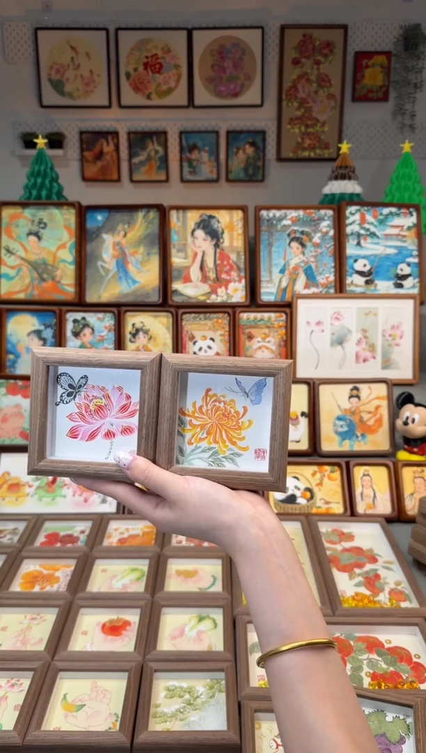 国画荷花蝴蝶 菊花蝴蝶 一组11