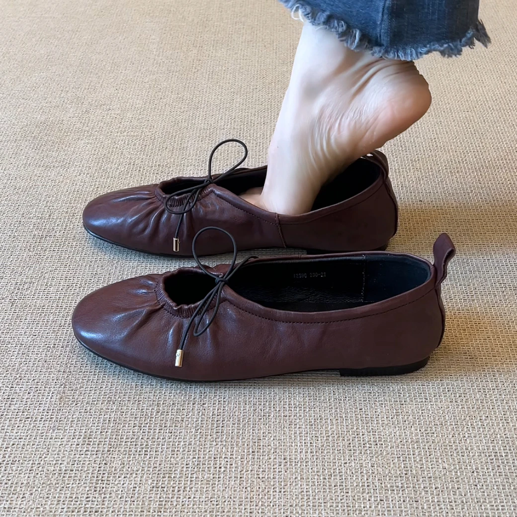 RubyL/1cm简约复古舒适软面百搭圆头褶皱浅口系带平底单鞋女款