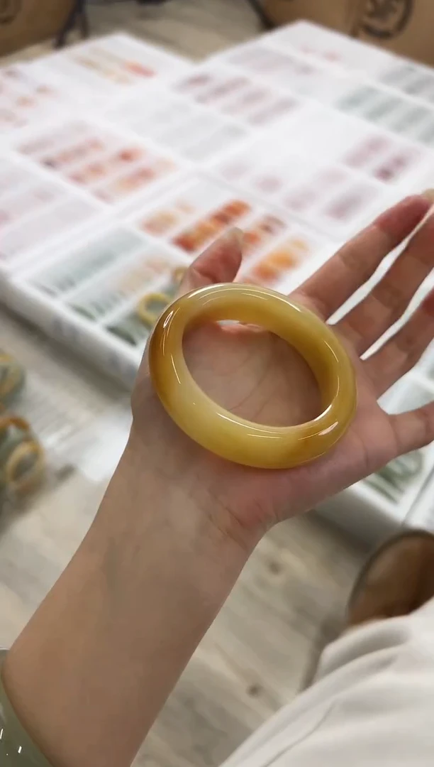 未镶嵌手镯石英质玉24-52HU