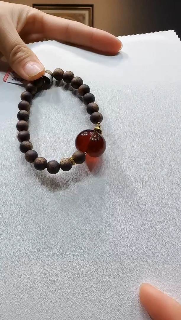 手链血珀未镶嵌手链