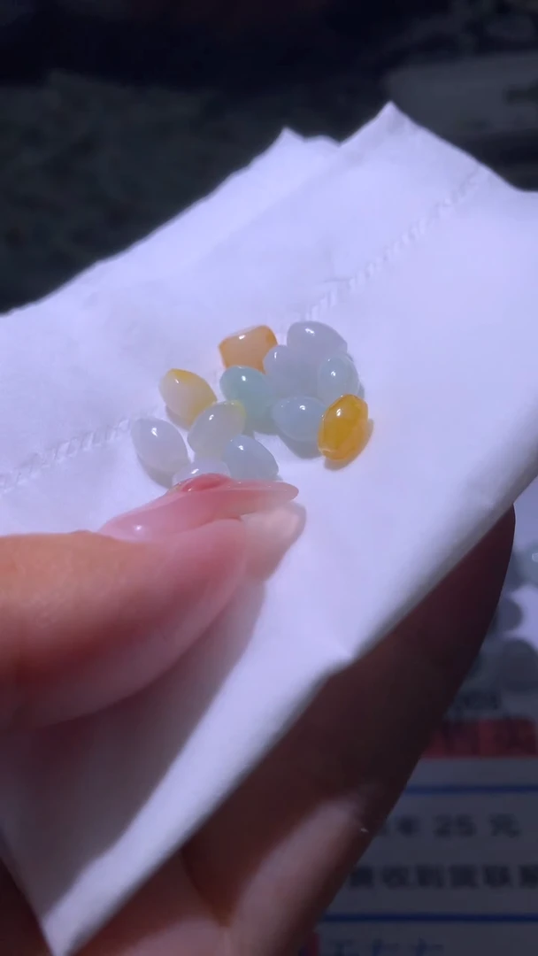 翡翠未镶嵌颈饰?****?MXX015165