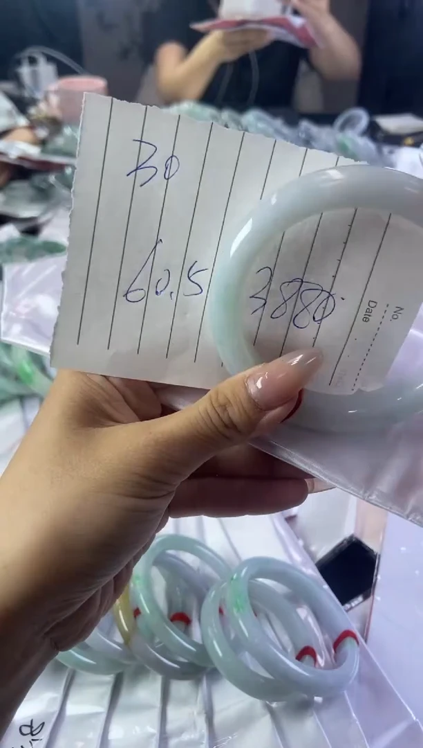 未镶嵌手镯翡翠翡翠手镯单样发一30