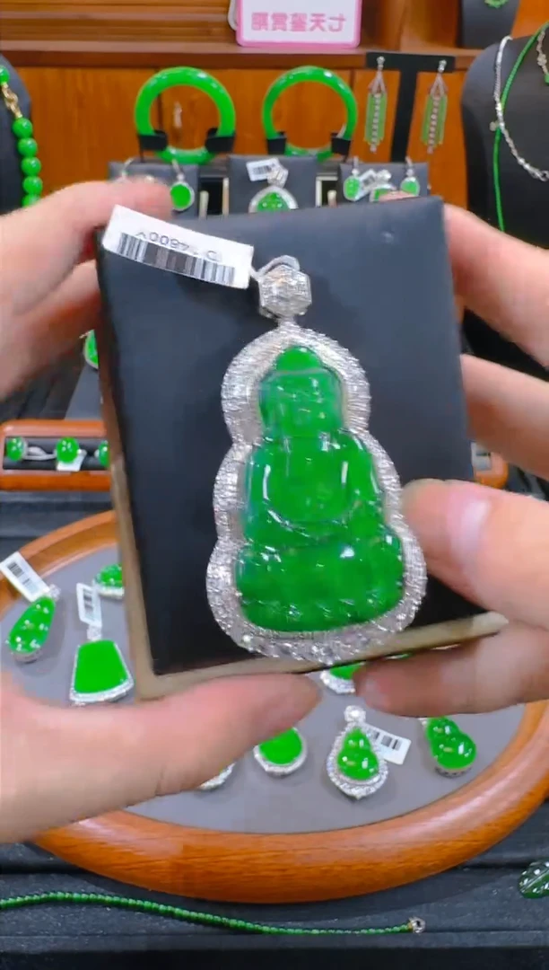 吊坠(赠链)银S925镶嵌翡翠天然A货翡翠