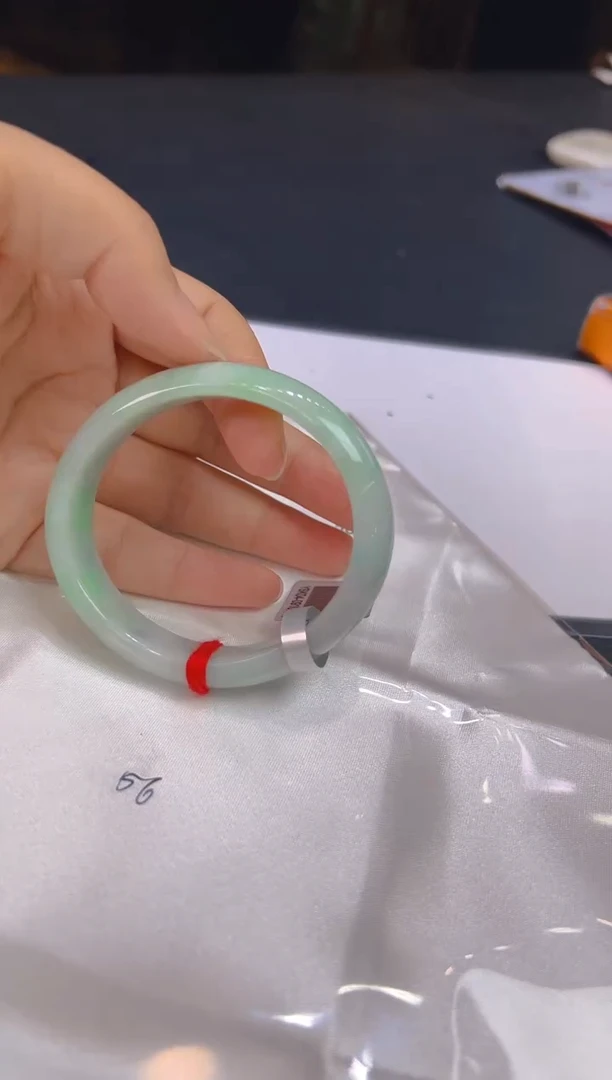 翡翠手镯未镶嵌293