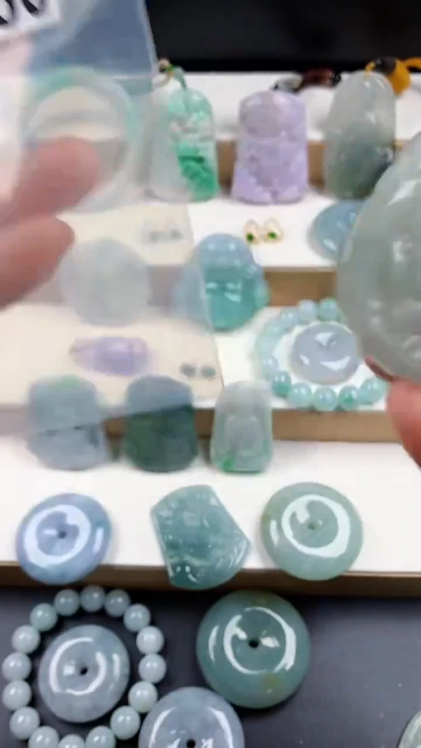 颈饰未镶嵌翡翠天然翡翠吊坠挂件